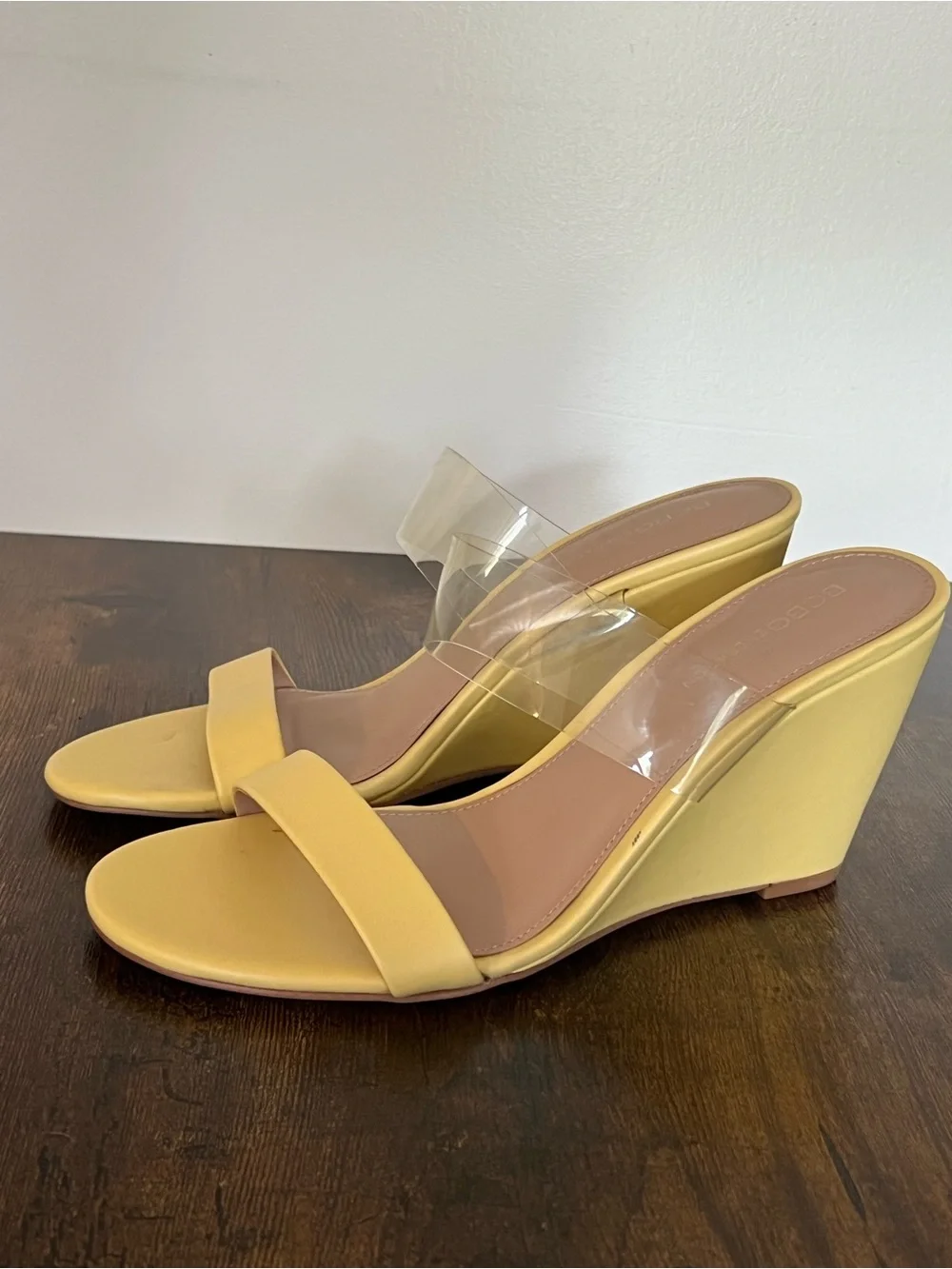 BCBGeneration Yellow Wedge Slide Sandals with Clear Strap Womens Size 10